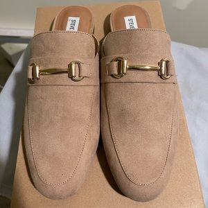 Brand New Steve Madden Tan Loafers